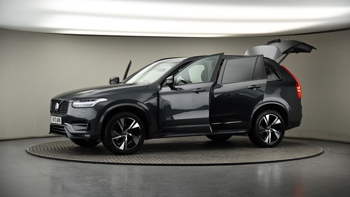 More views of Volvo XC90