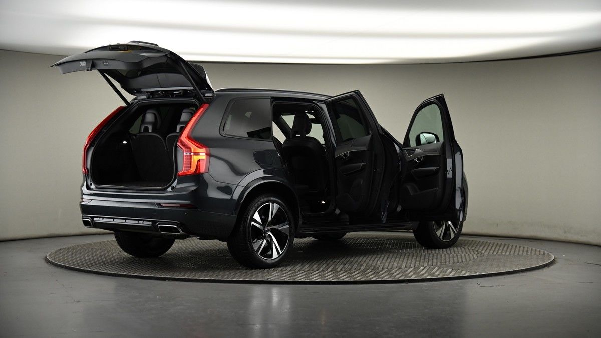 More views of Volvo XC90