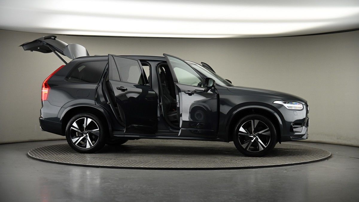 More views of Volvo XC90