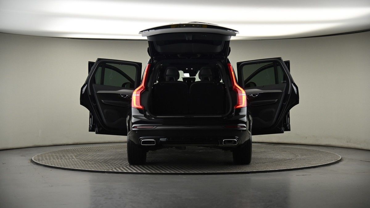 More views of Volvo XC90