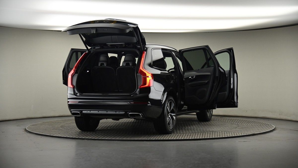 More views of Volvo XC90