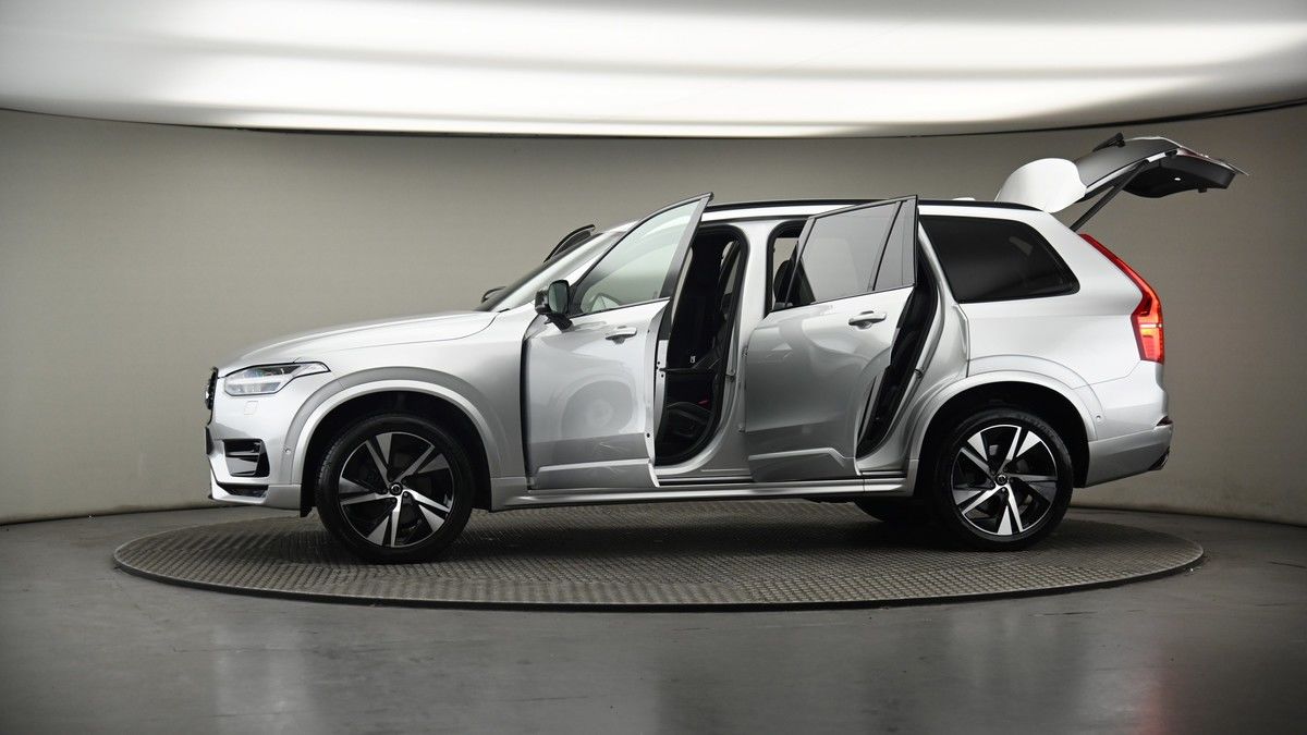 More views of Volvo XC90