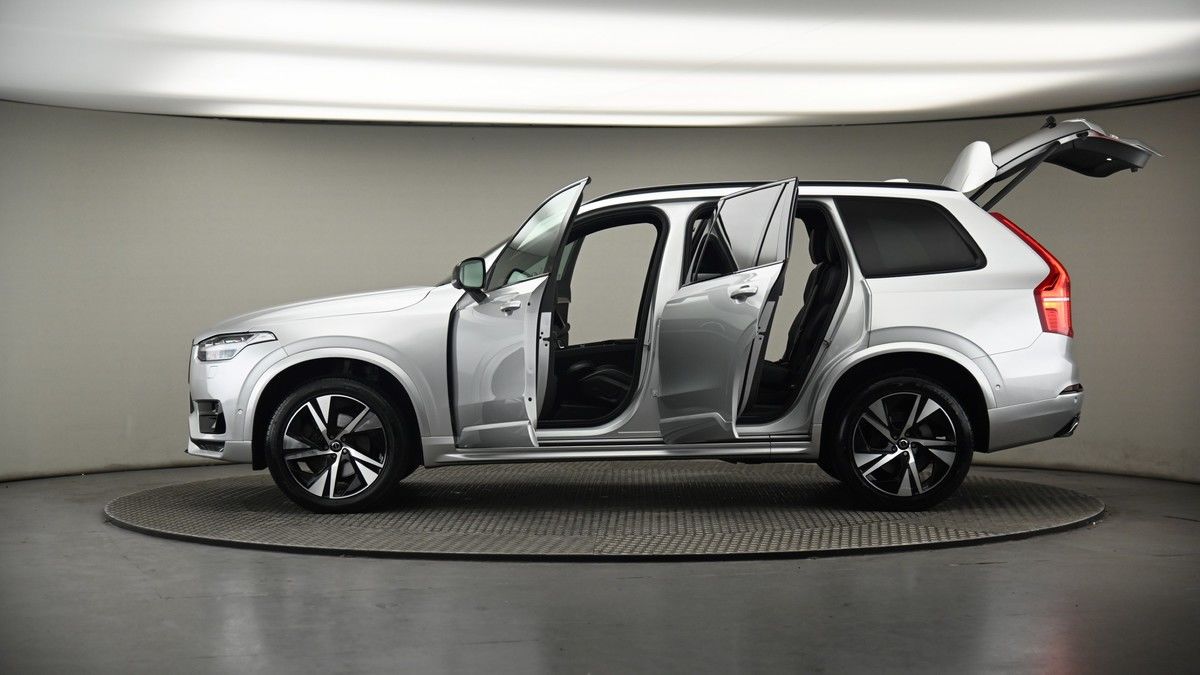 More views of Volvo XC90