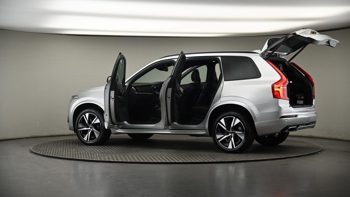 More views of Volvo XC90