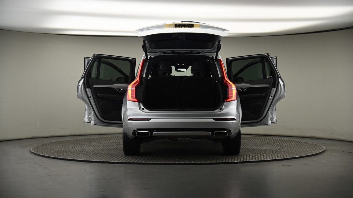 More views of Volvo XC90