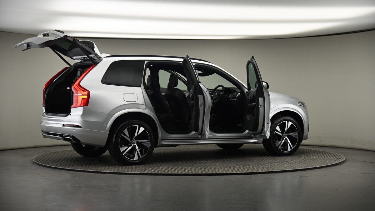 More views of Volvo XC90