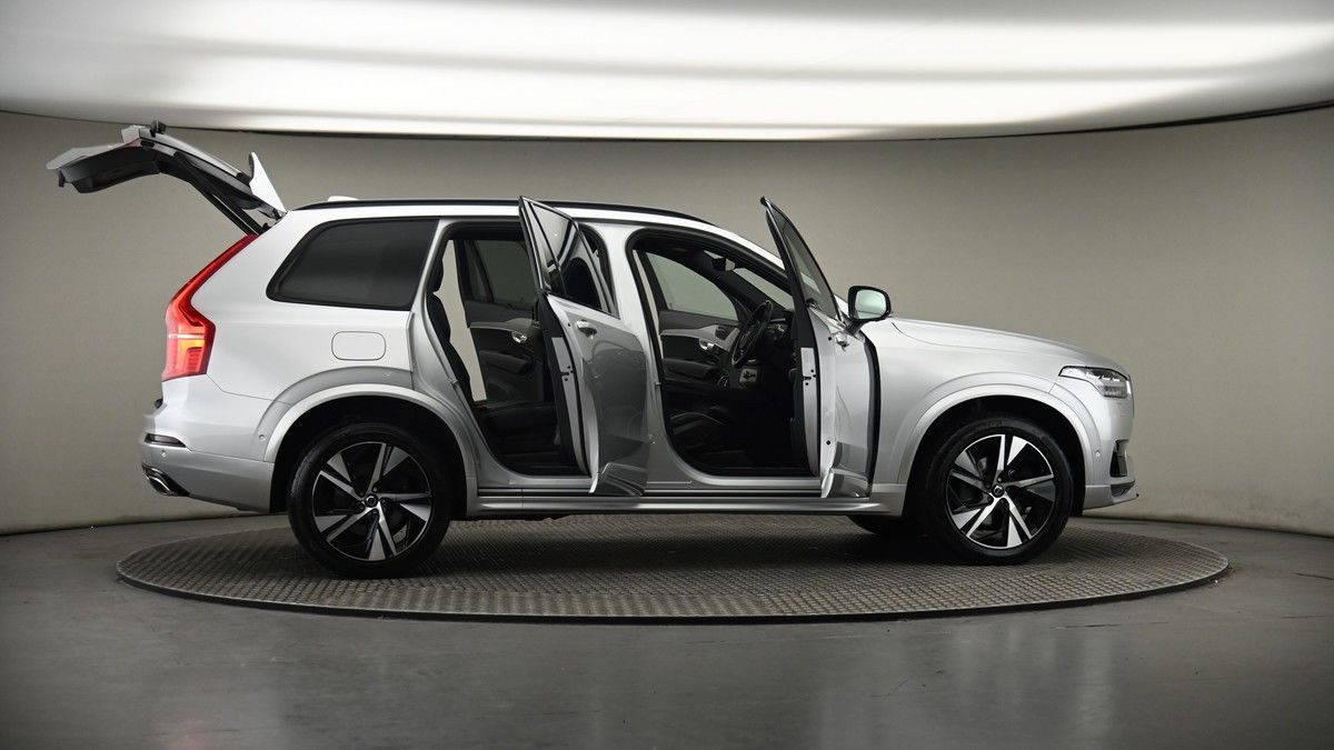 More views of Volvo XC90