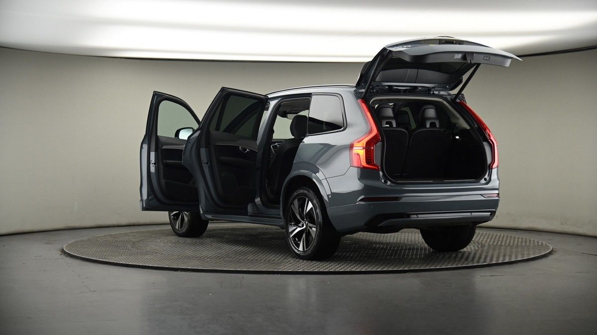 Volvo XC90 Image 8