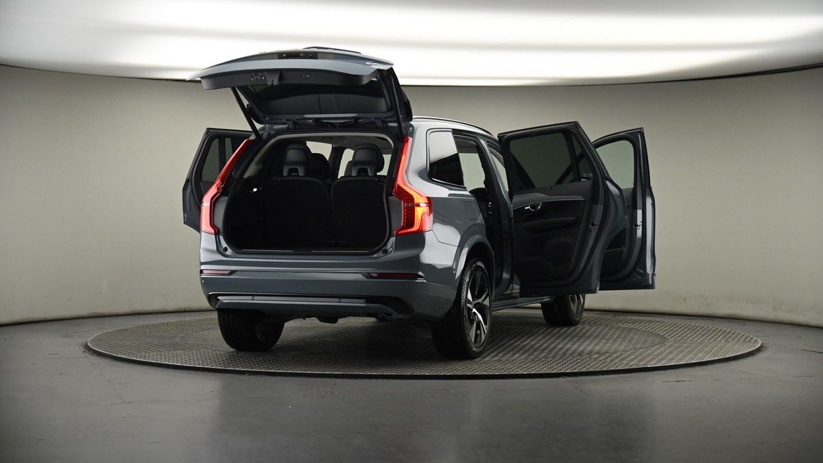 More views of Volvo XC90