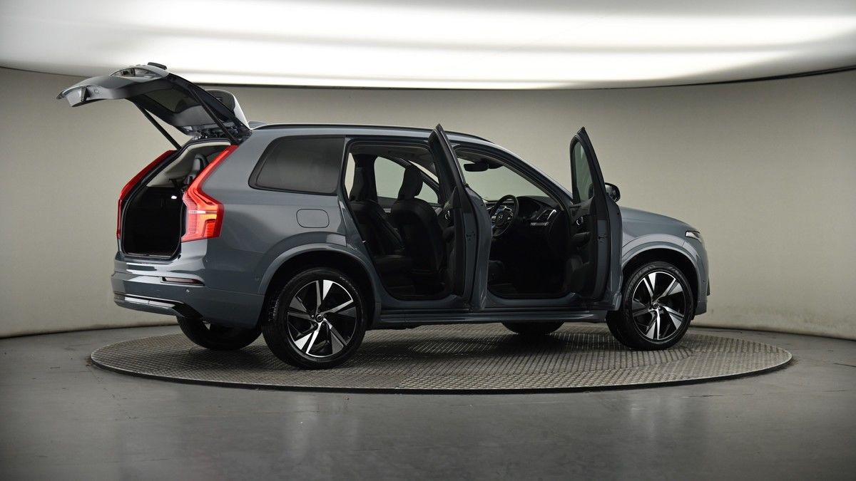 More views of Volvo XC90