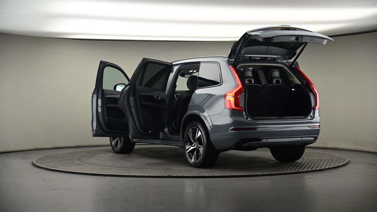 Volvo XC90 Image 8