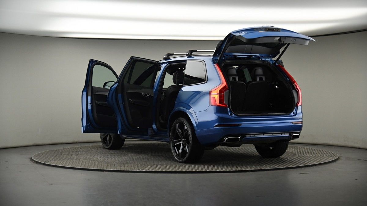 Volvo XC90 Image 8