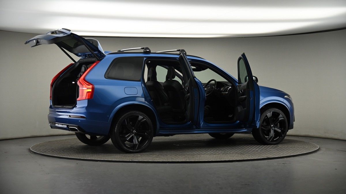 More views of Volvo XC90