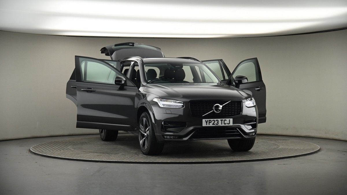 More views of Volvo XC90