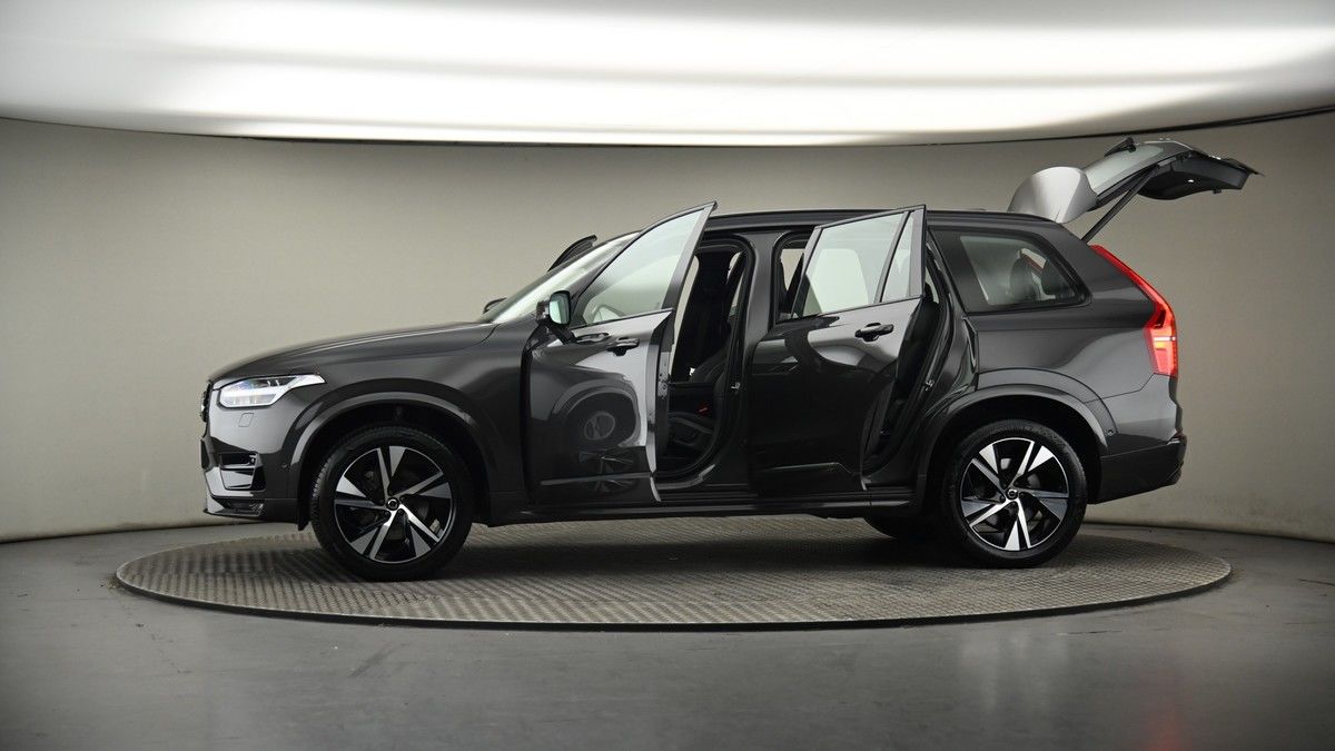 More views of Volvo XC90