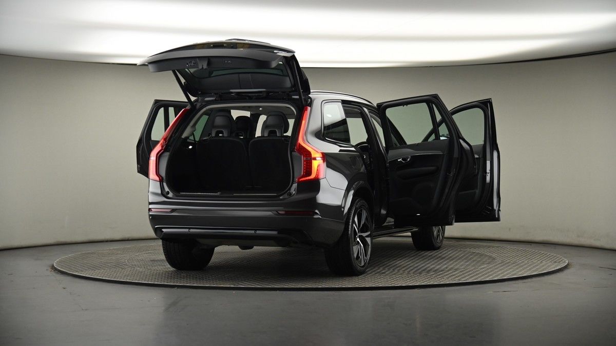 More views of Volvo XC90