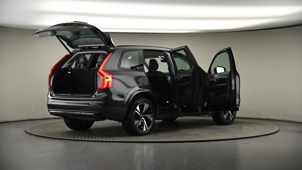 More views of Volvo XC90