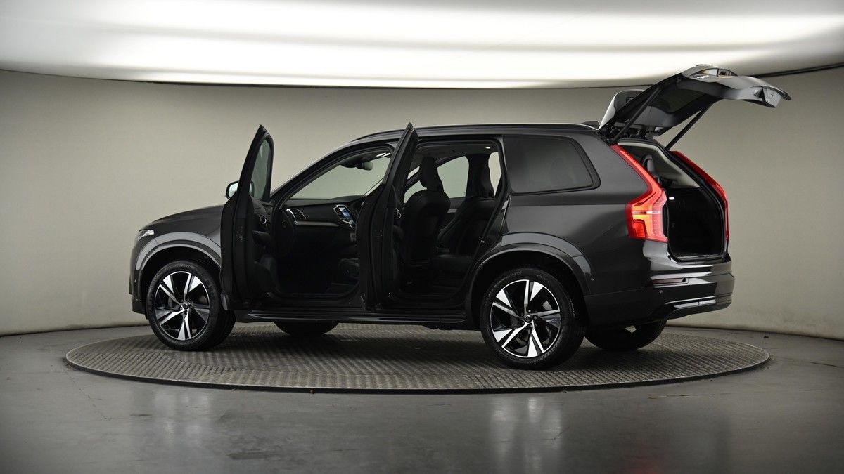 More views of Volvo XC90