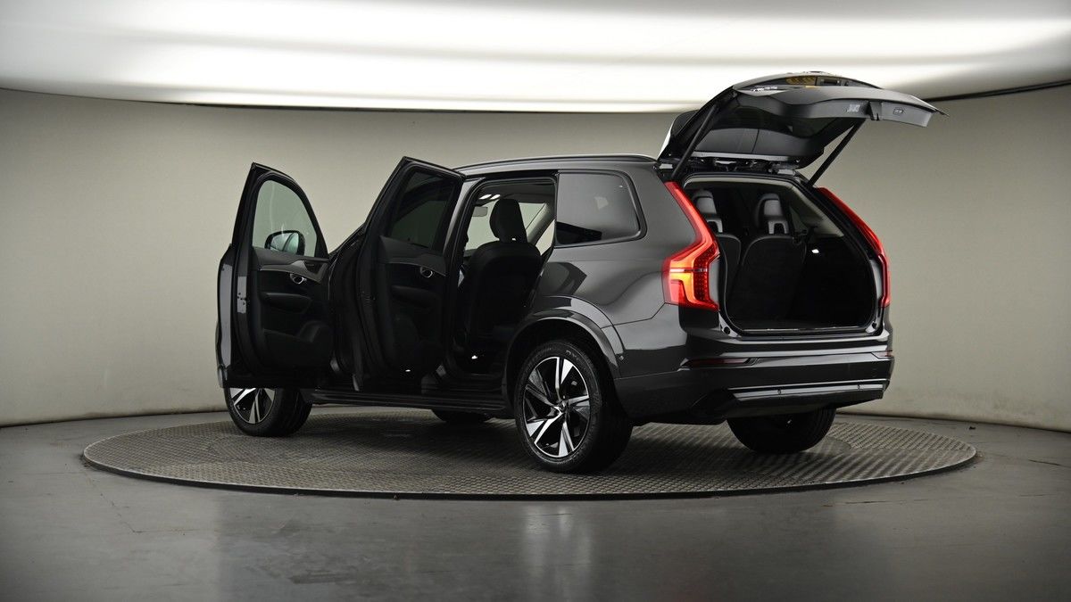 More views of Volvo XC90