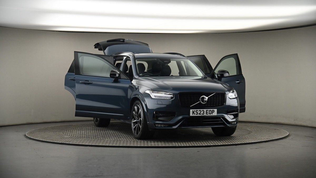 More views of Volvo XC90