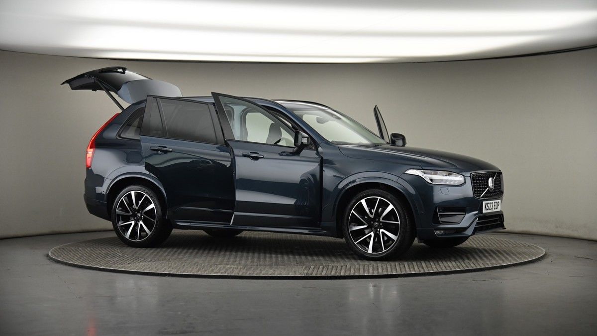 More views of Volvo XC90