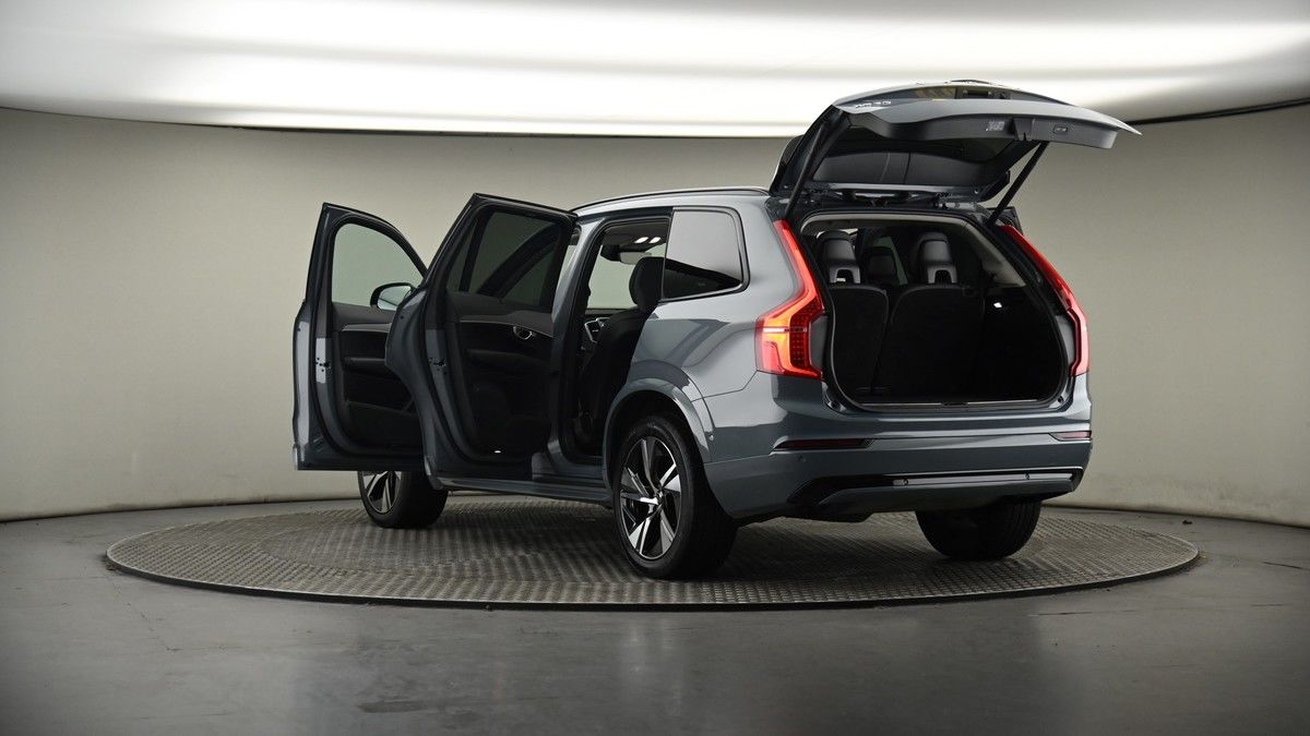 Volvo XC90 Image 8