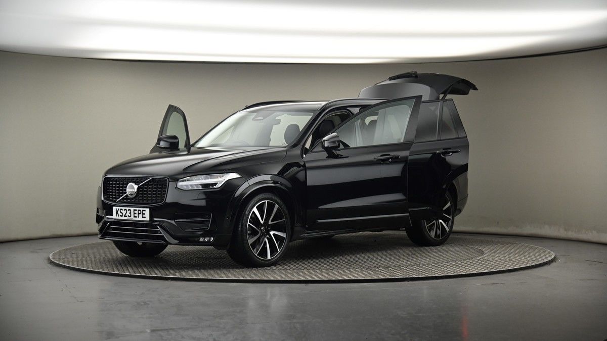 More views of Volvo XC90