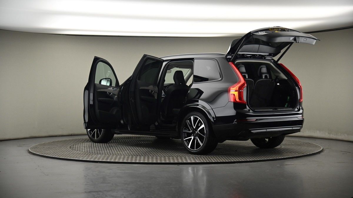 More views of Volvo XC90