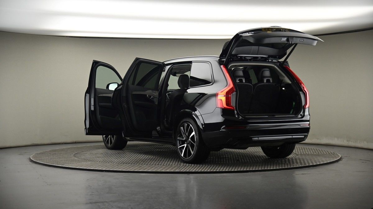 More views of Volvo XC90