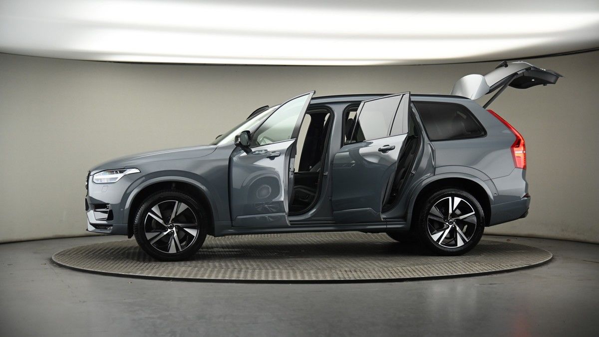 More views of Volvo XC90