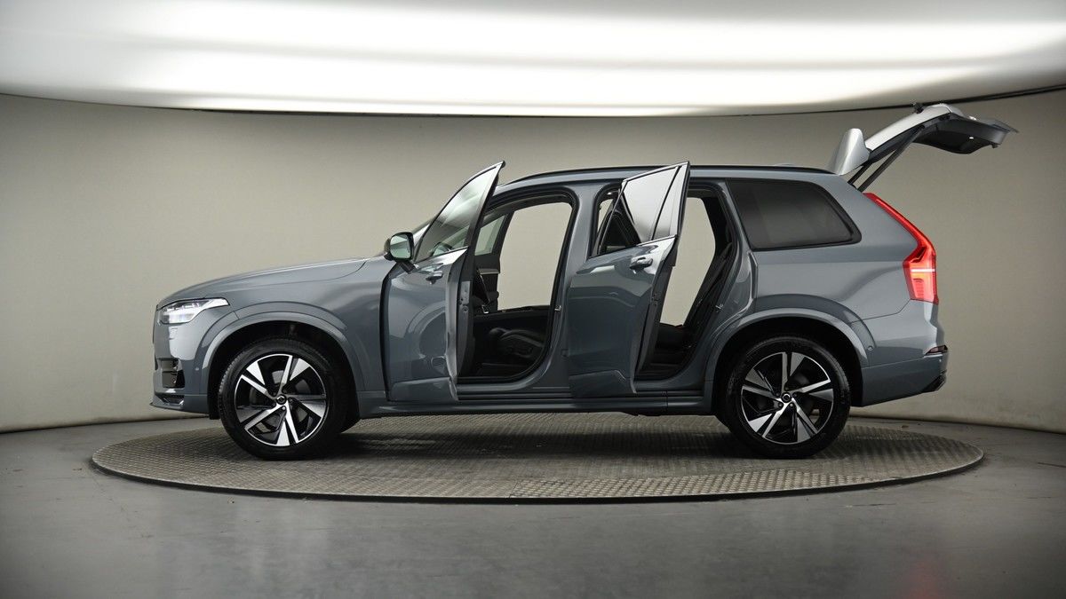 More views of Volvo XC90