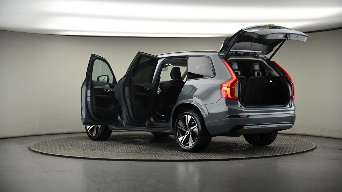 More views of Volvo XC90