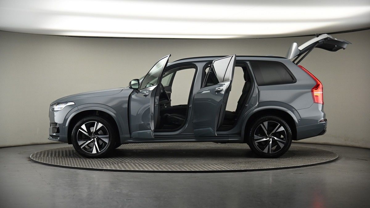 More views of Volvo XC90