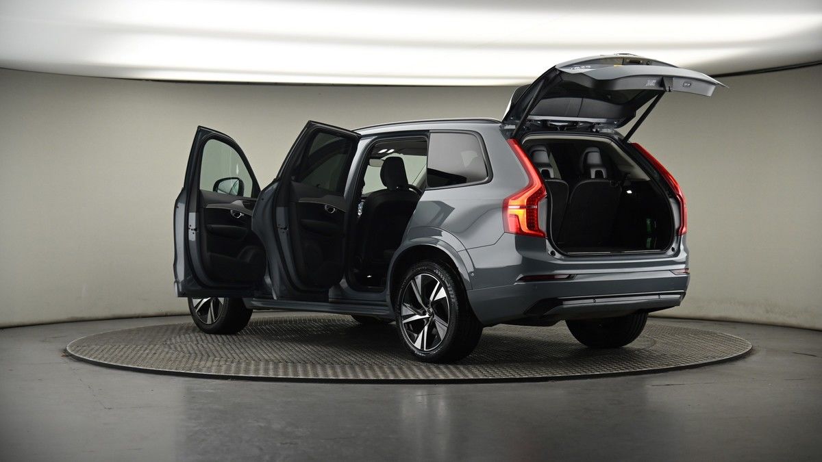 More views of Volvo XC90