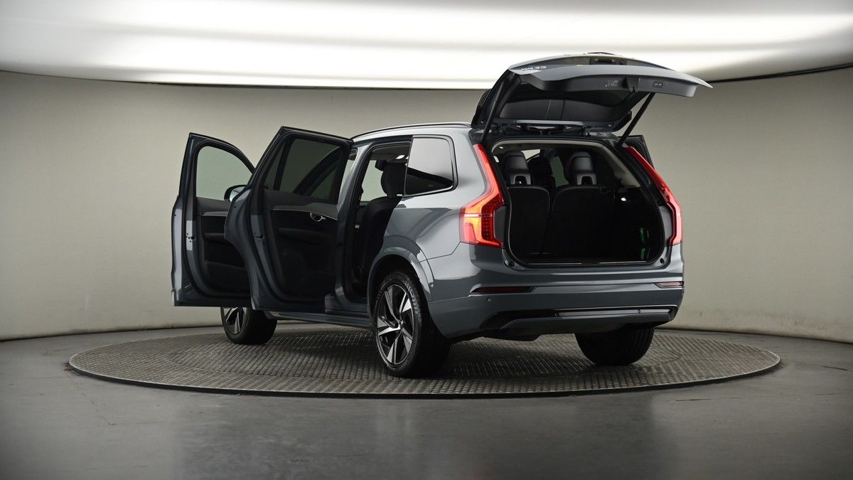 Volvo XC90 Image 8