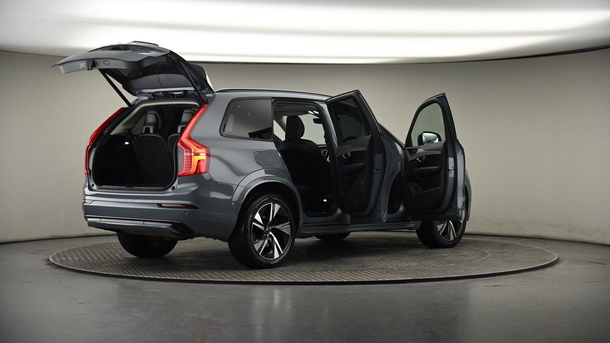 More views of Volvo XC90