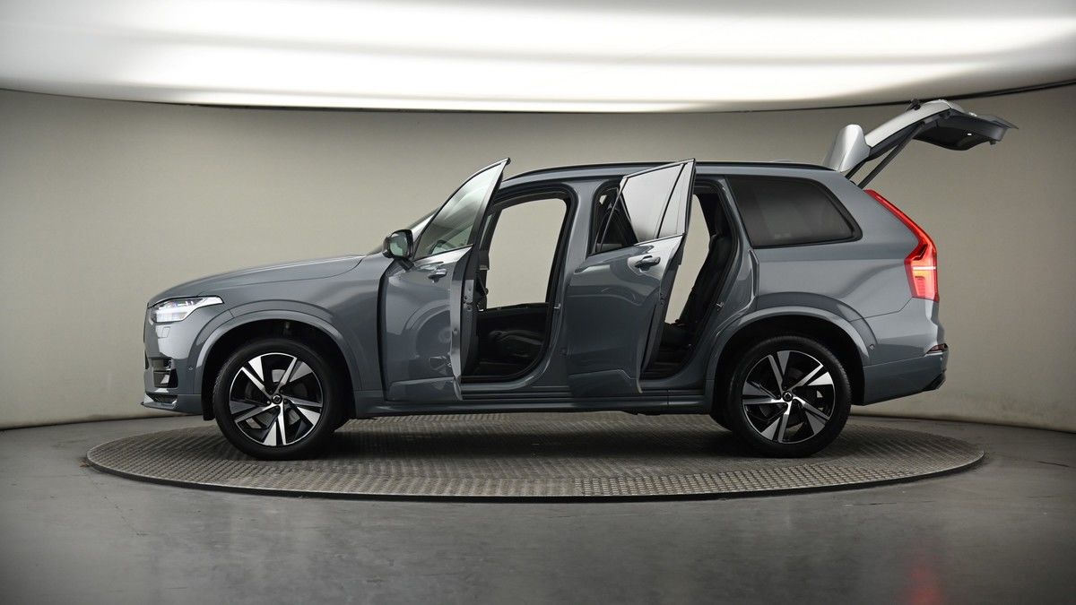 More views of Volvo XC90