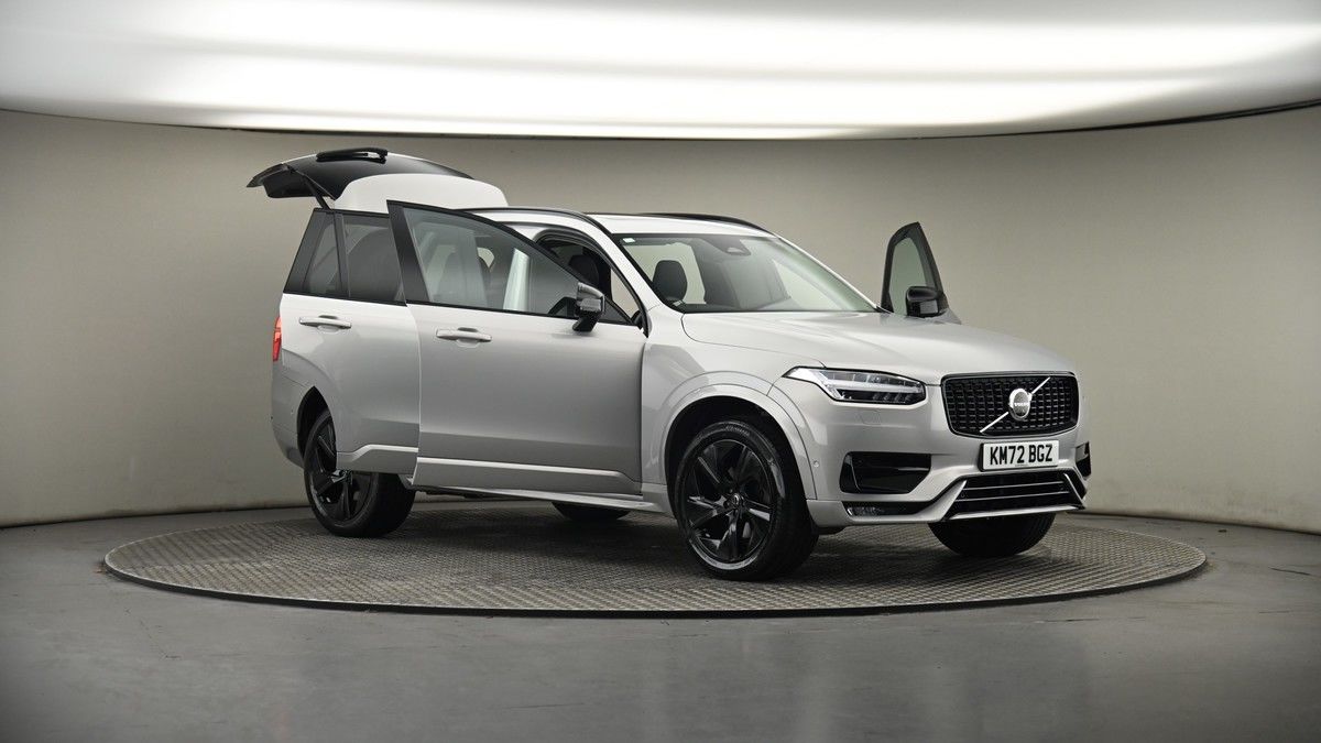 More views of Volvo XC90