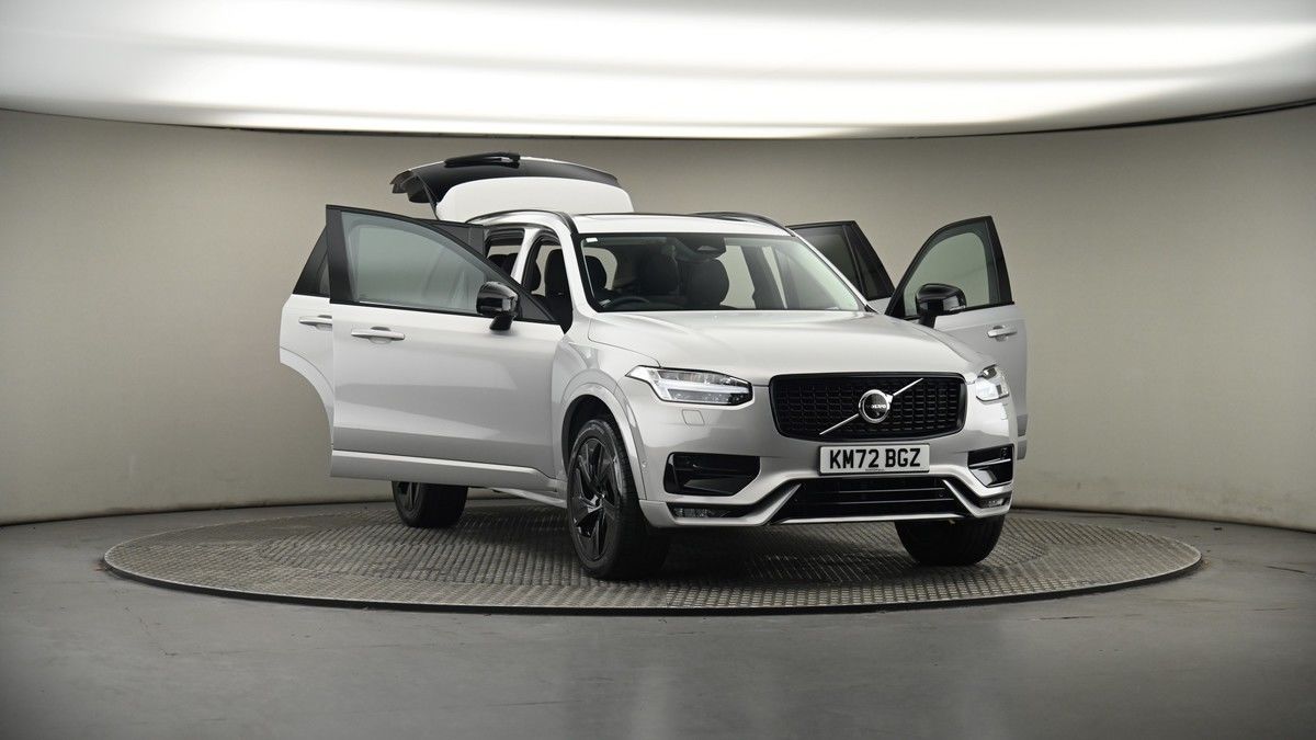 More views of Volvo XC90