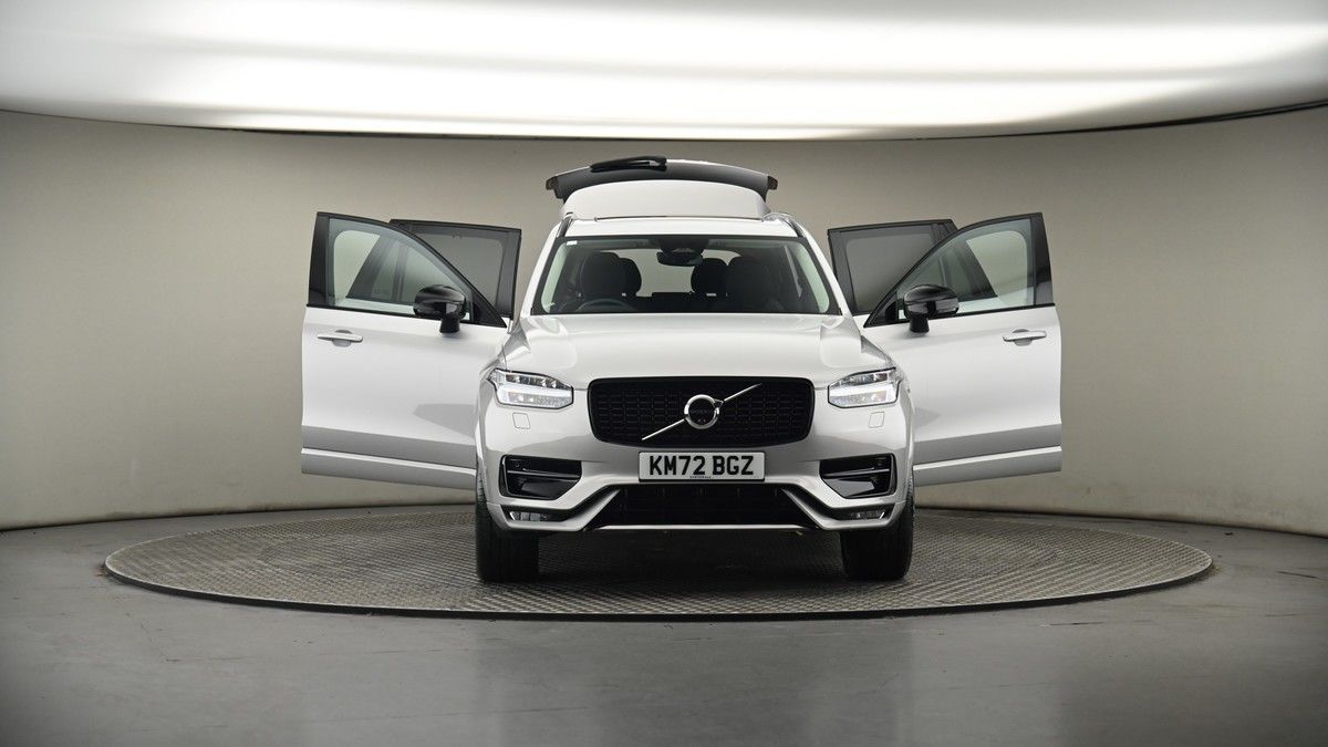 More views of Volvo XC90