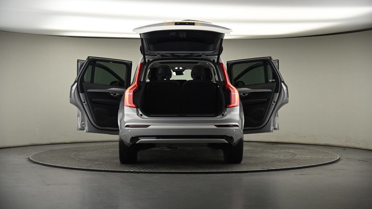 More views of Volvo XC90