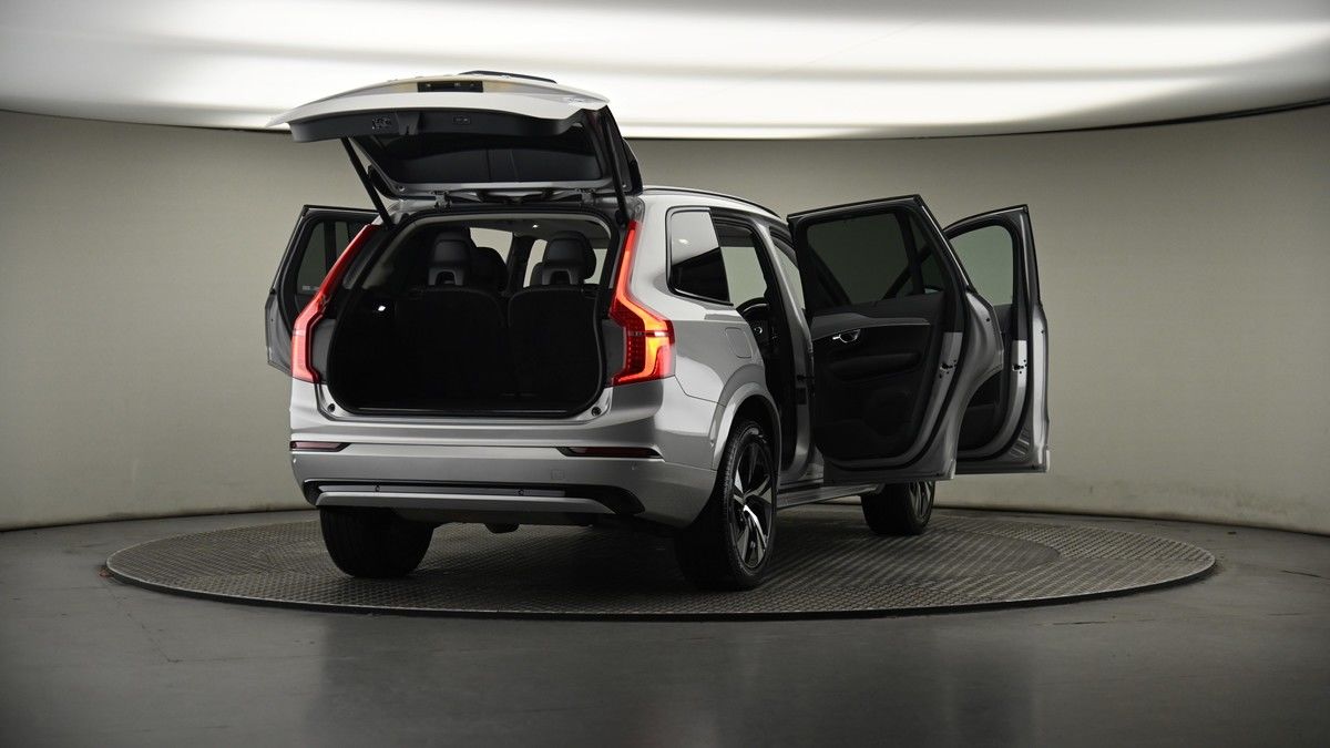 More views of Volvo XC90