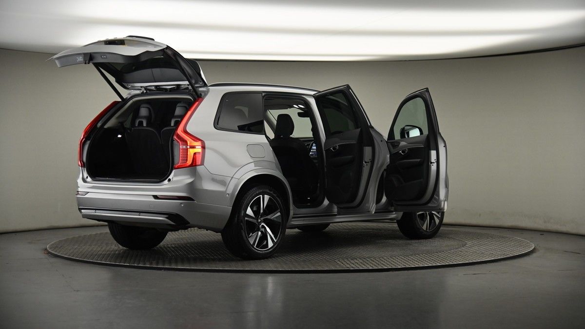 More views of Volvo XC90