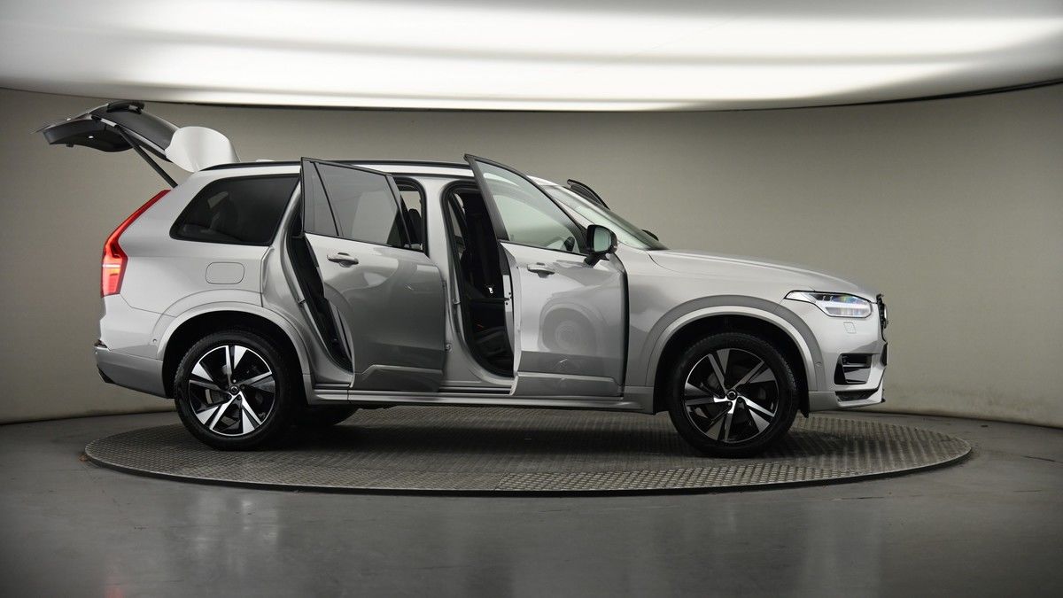 More views of Volvo XC90