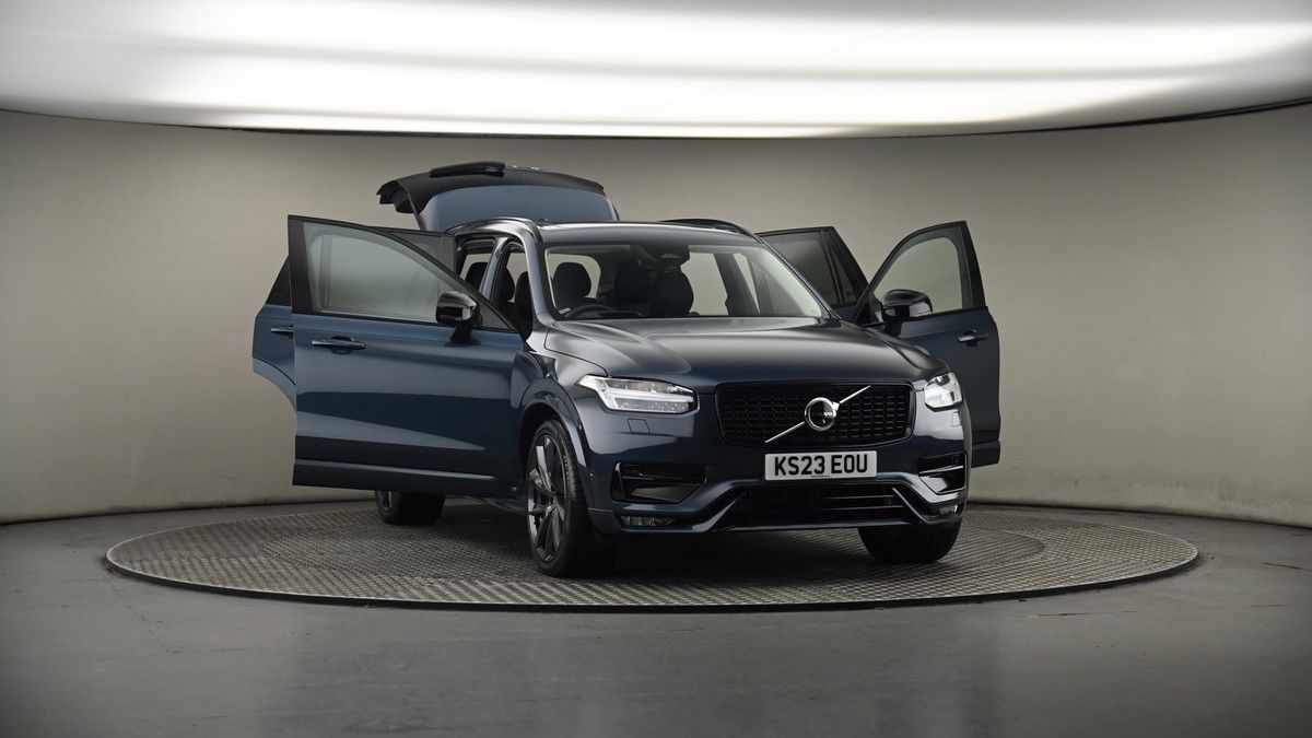 More views of Volvo XC90