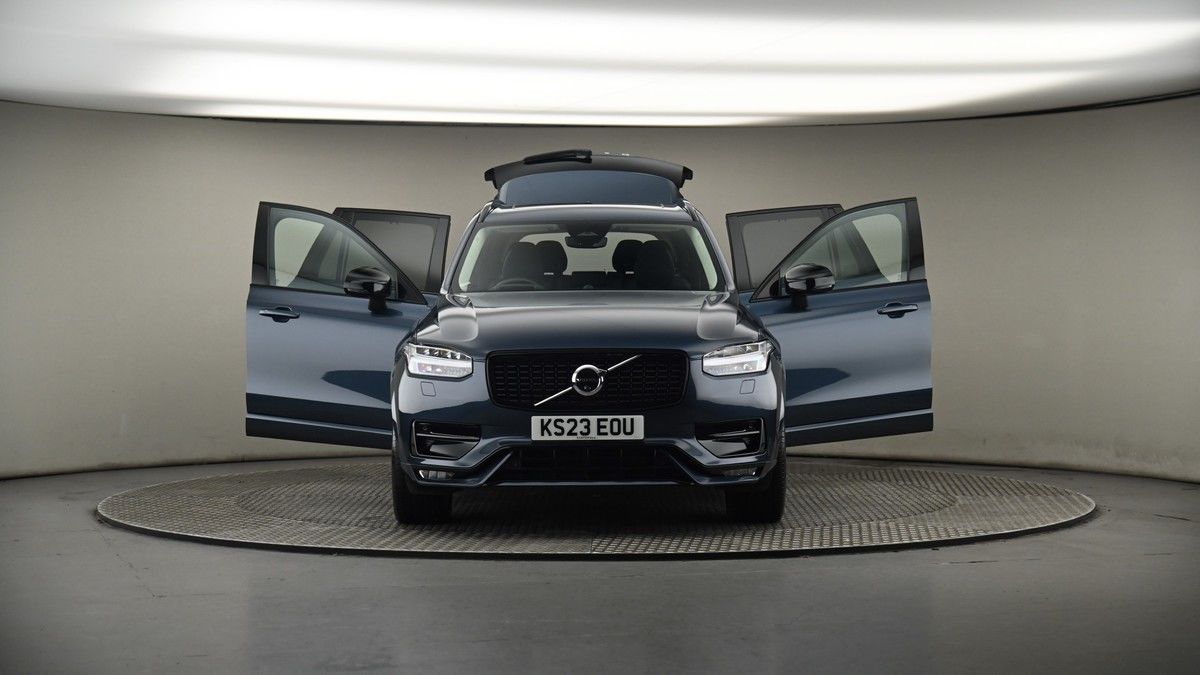 More views of Volvo XC90