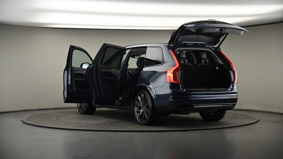 More views of Volvo XC90