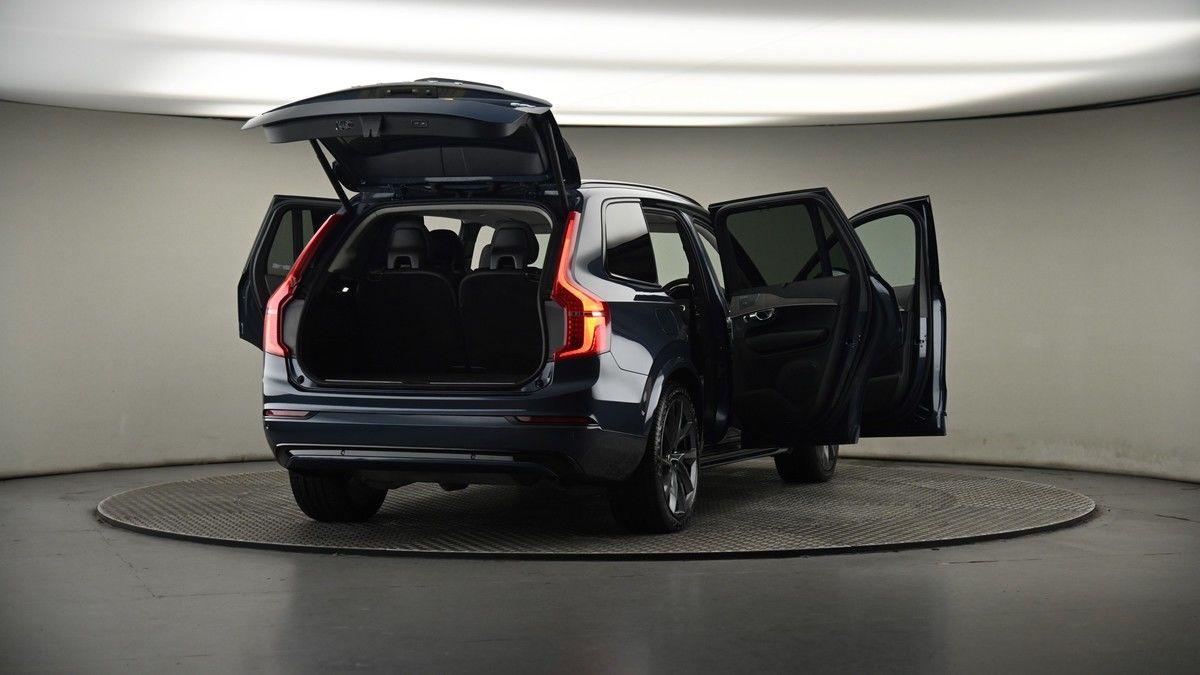 More views of Volvo XC90