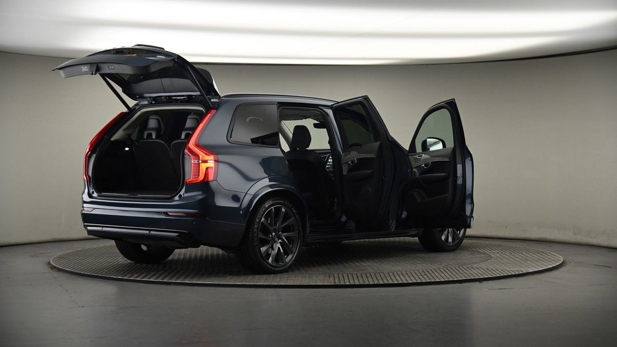 More views of Volvo XC90