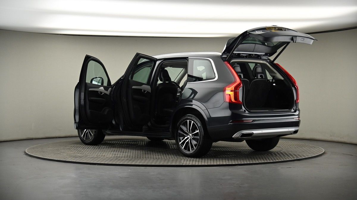 More views of Volvo XC90